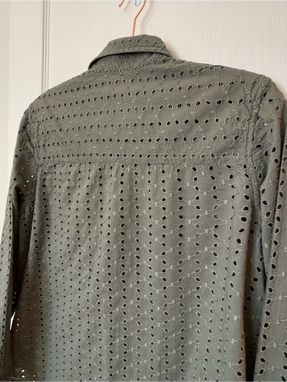 GAP Olive Eyelet Button-Down Shirt - Picture 7 of 10
